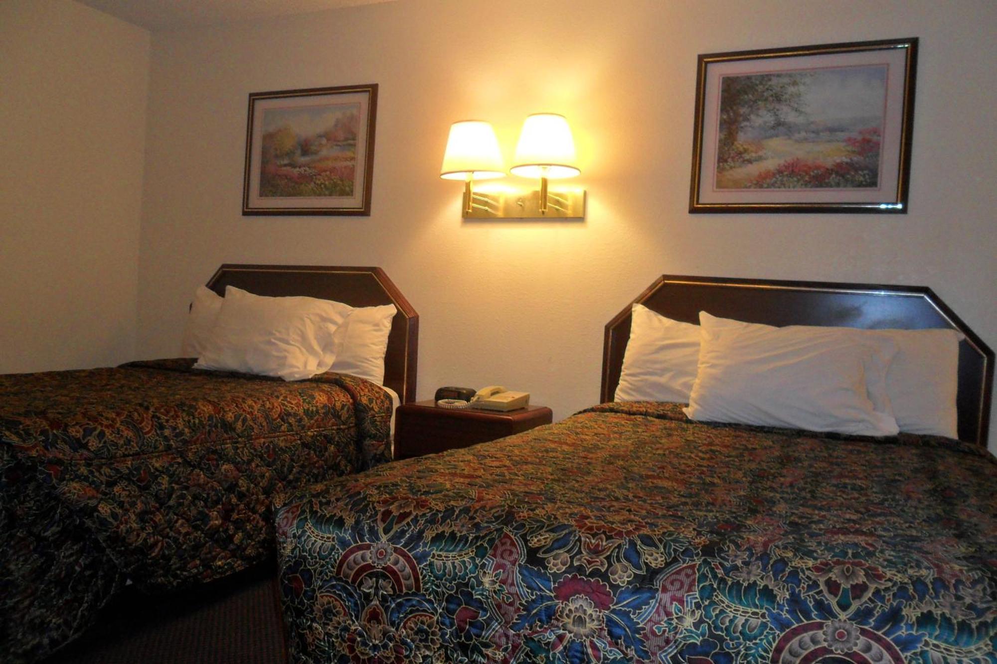 Luxury Inn & Suites Selma Ruang foto