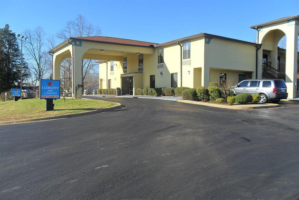 Luxury Inn & Suites Selma Bagian luar foto